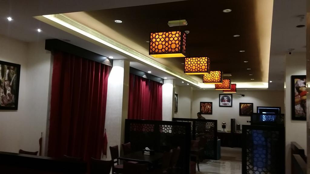 Remas Hotel Suites - Al Khoudh, Seeb, Muscat Екстер'єр фото