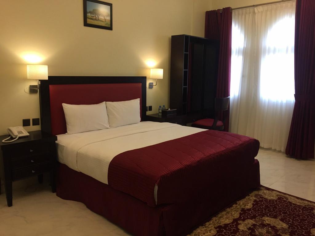 Remas Hotel Suites - Al Khoudh, Seeb, Muscat Екстер'єр фото