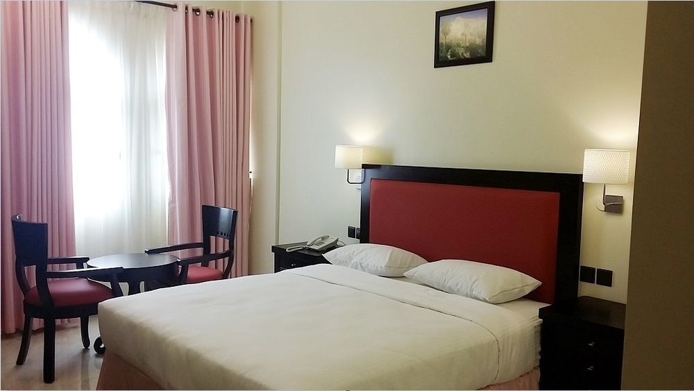Remas Hotel Suites - Al Khoudh, Seeb, Muscat Екстер'єр фото