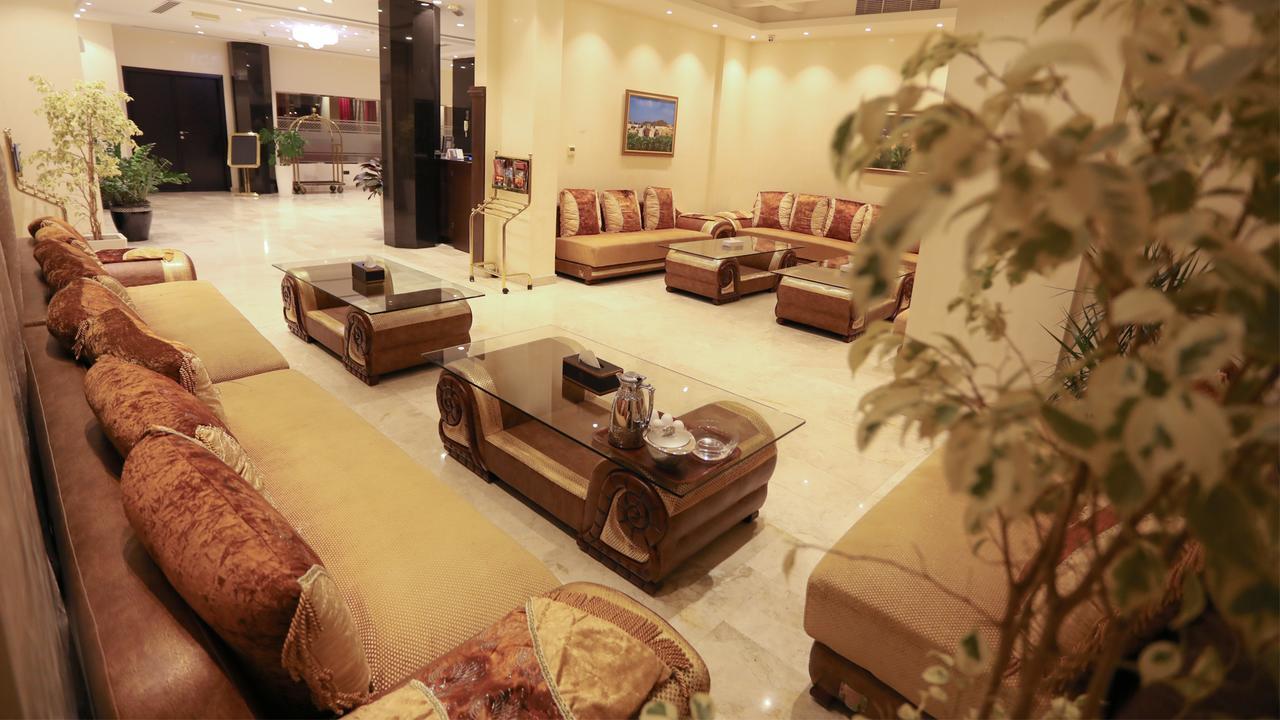 Remas Hotel Suites - Al Khoudh, Seeb, Muscat Екстер'єр фото