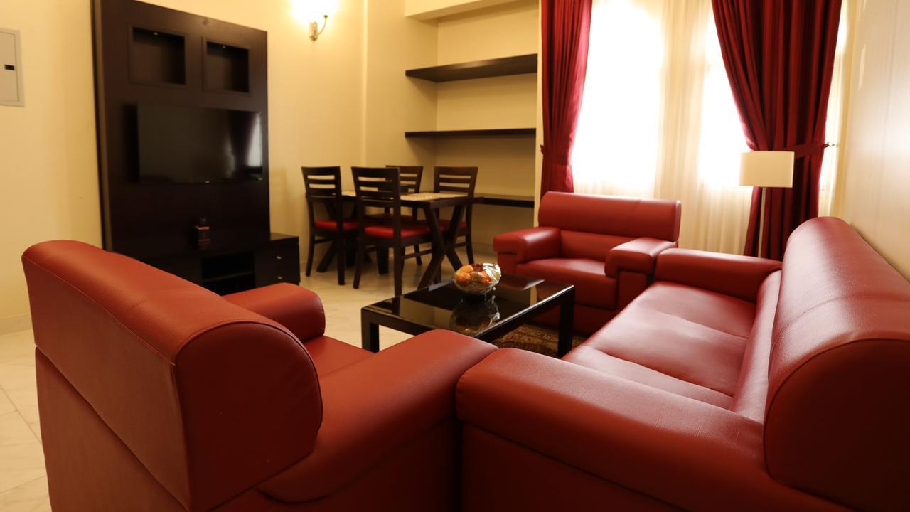 Remas Hotel Suites - Al Khoudh, Seeb, Muscat Екстер'єр фото