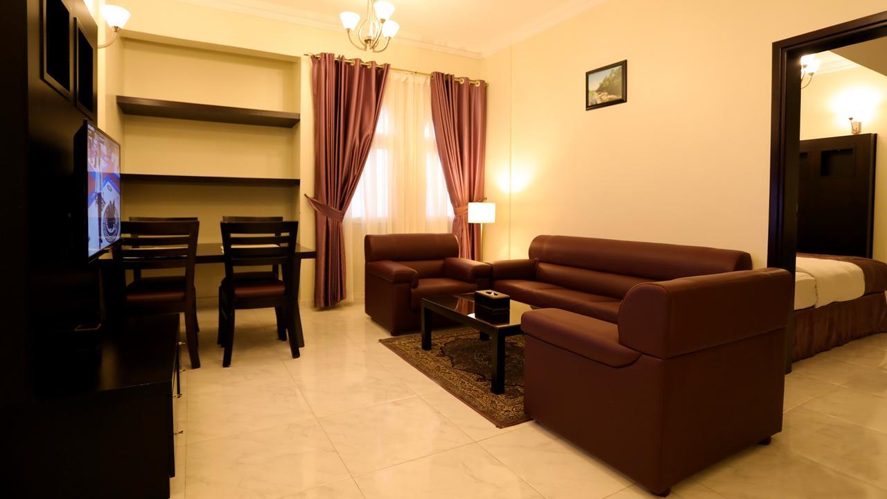 Remas Hotel Suites - Al Khoudh, Seeb, Muscat Екстер'єр фото