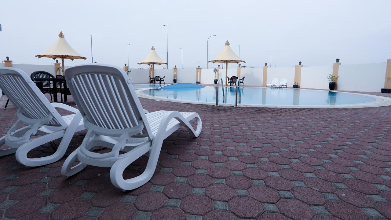 Remas Hotel Suites - Al Khoudh, Seeb, Muscat Екстер'єр фото